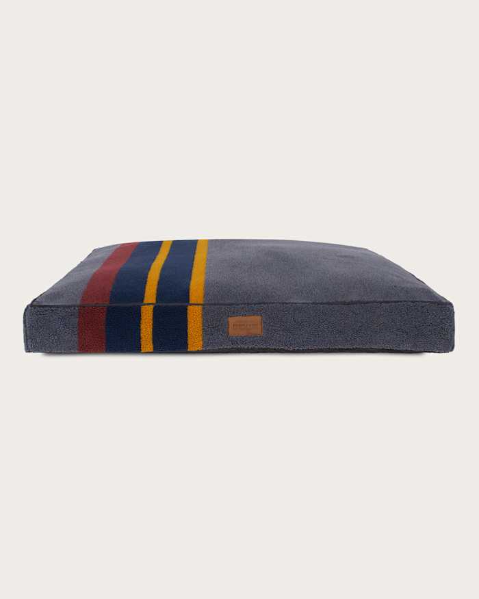 YAKIMA CAMP PET BED - NAPPER